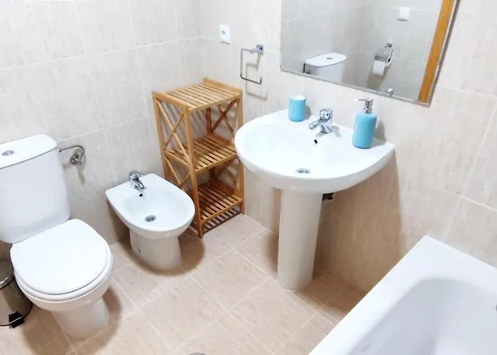 Daly By Costa דניה