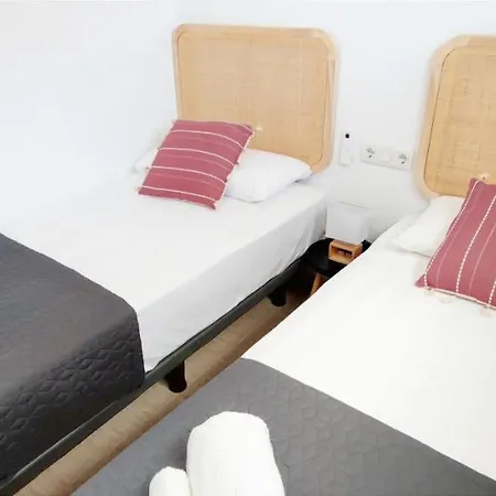 Daly By Costa Dénia